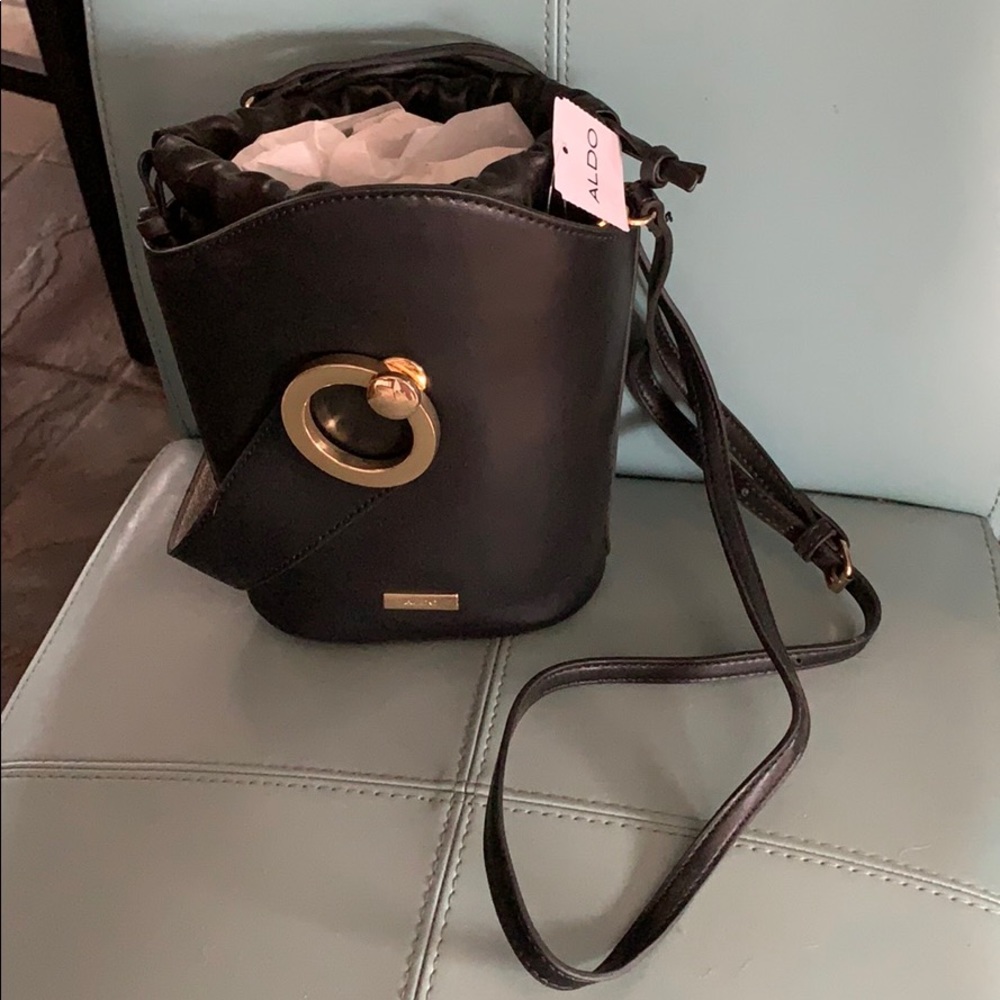 Gorgeous Black Leather Bucket Bag